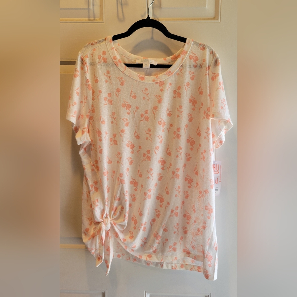 Women’s White Short Sleeve Tee with Pink Floral Tie Detail